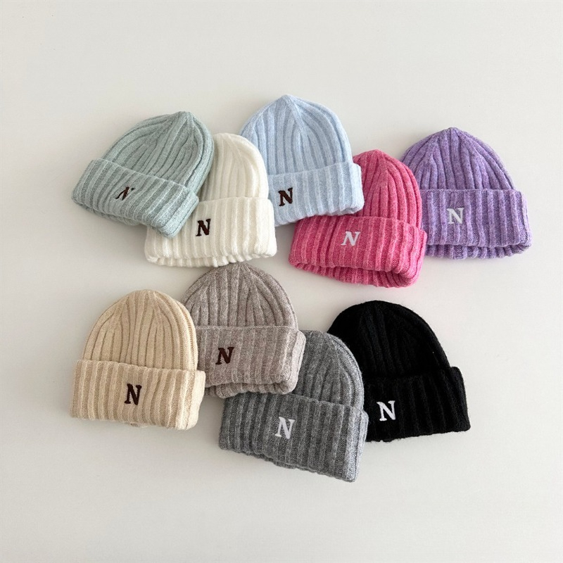 Embroidery Letter N - Gorro de malha infantil estilo coreano