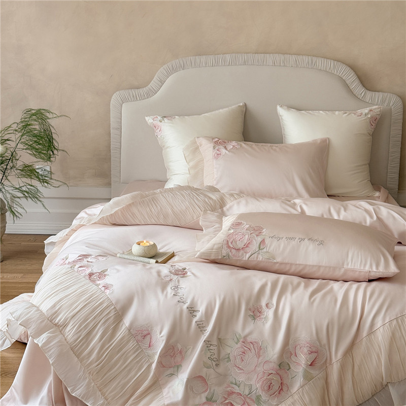 Conjunto de Cama de Luxo com B - Embroidery Premium avaliação e preço
